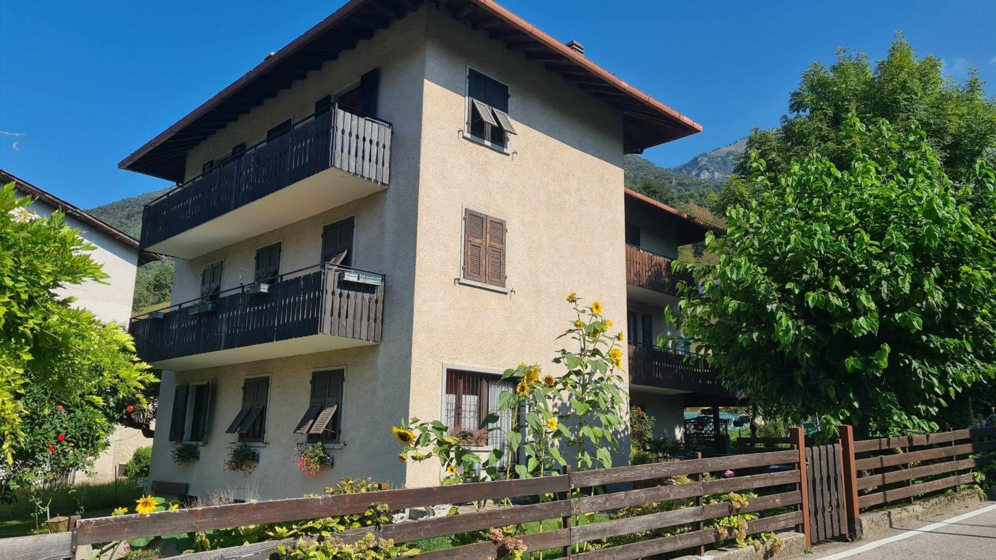 Bioledro Casa Lena Apartment Mezzolago Ngoại thất bức ảnh