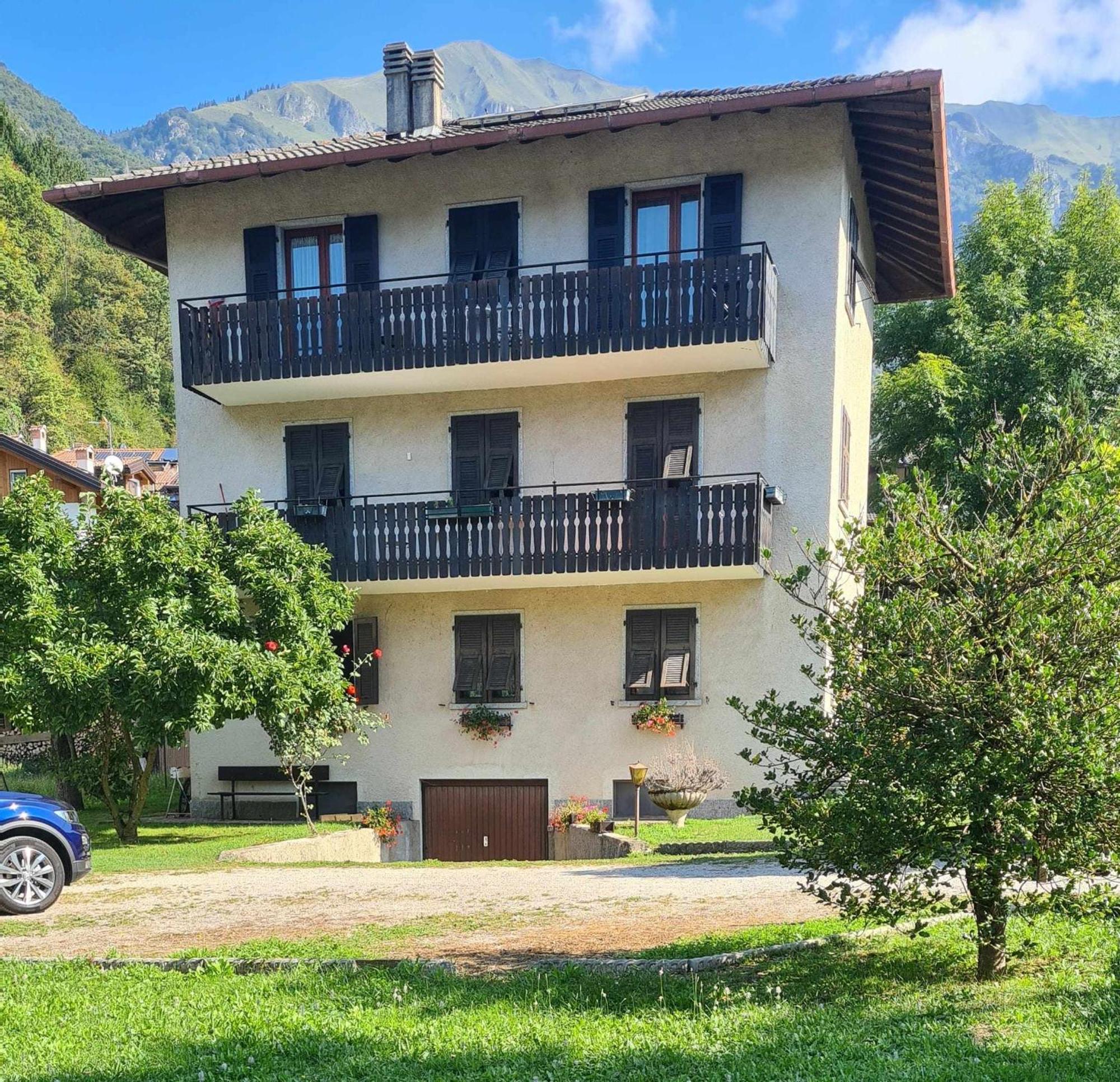 Bioledro Casa Lena Apartment Mezzolago Ngoại thất bức ảnh